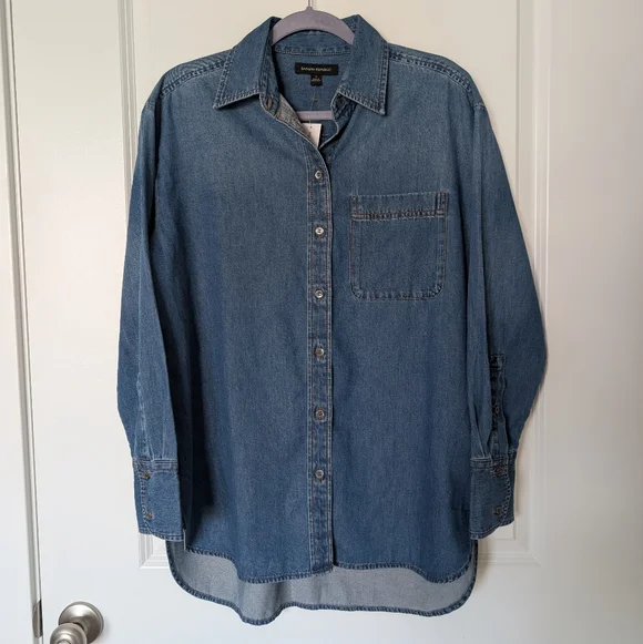 NWT Banana Republic Essential Oversized Denim Button-Down Shirt - Picture 3 of 10